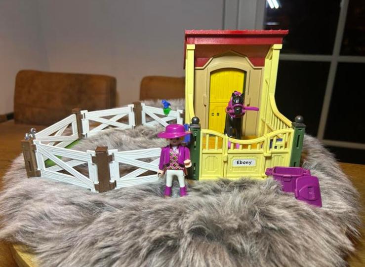 Playmobil Paardenstal Ebony, Ophalen of Verzenden, Zo goed als nieuw, Complete set
