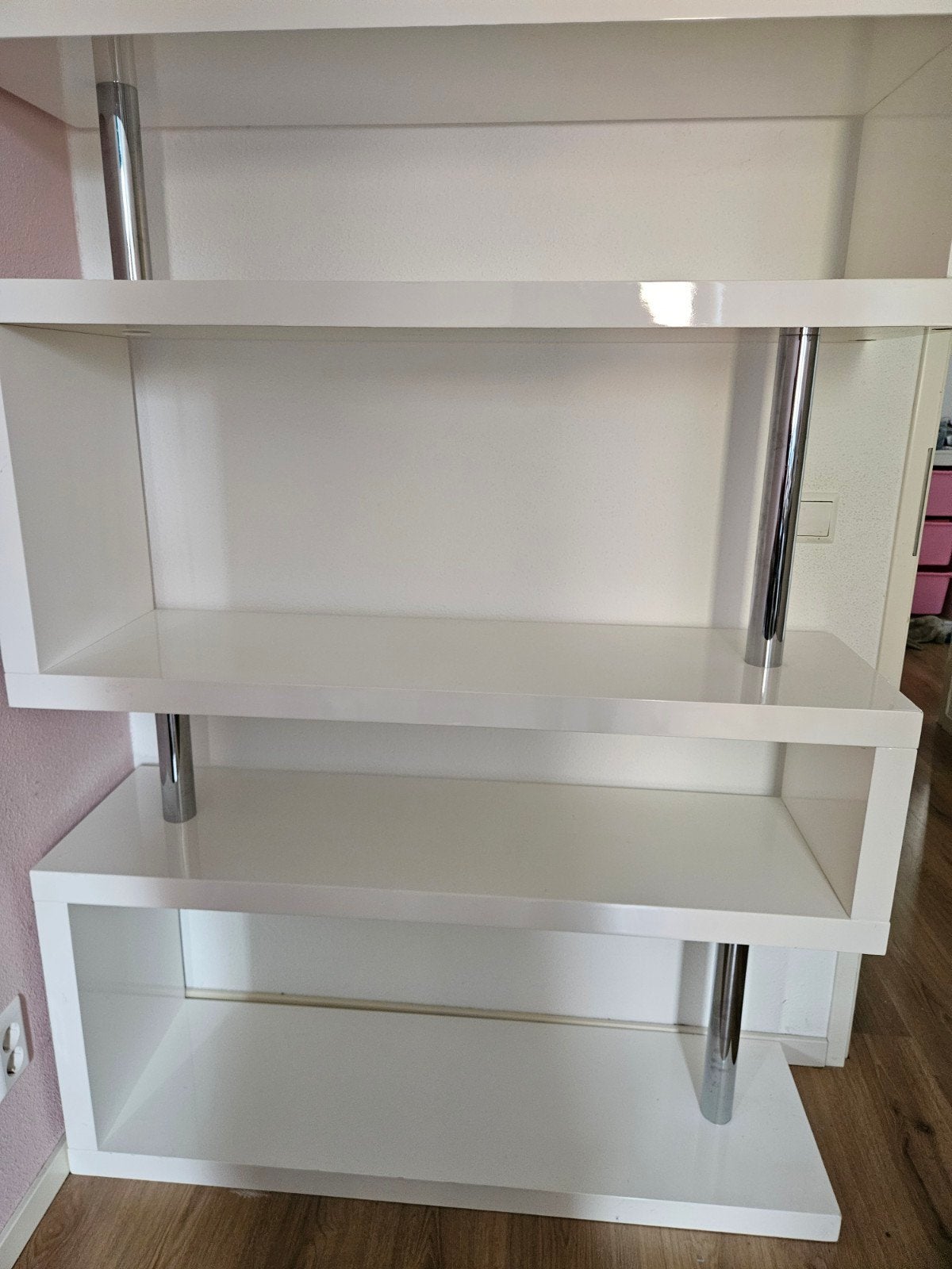 Witte Boekenkast/Roomdivider met Chrome Details, Huis en Inrichting, Met plank(en), Gebruikt, 100 tot 150 cm, Ophalen of Verzenden