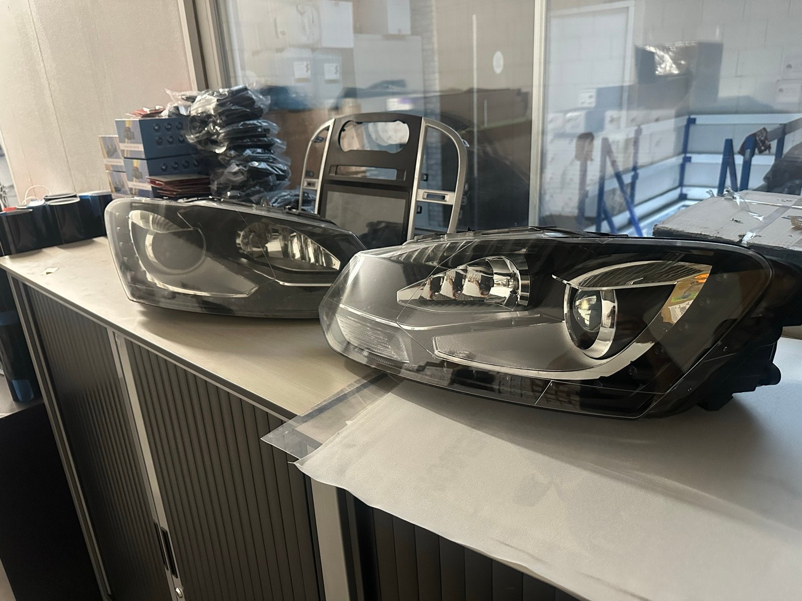 Polo GTI Rline Koplampen 6R Origineel bi Xenon volkswagen, Ophalen of Verzenden, Gebruikt, Volkswagen