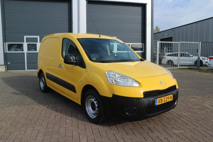 Peugeot Partner 120 1.6 HDI L1 XR Profit + NIEUWE D-RIEM, Voorwielaandrijving, Euro 5, Stof, Gebruikt