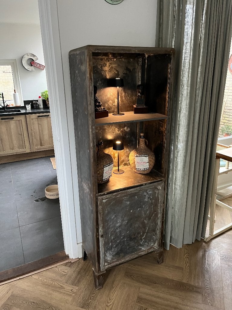 Vintage Metalen Vitrinekast Apothekerskast Dokterskast, Huis en Inrichting, Ophalen, 50 tot 100 cm, Industrieel/Vintage, Metaal