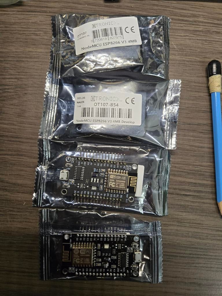 NodeMCU ESP8266 V3 4MB WiFi Ontwikkelingsbord, Ophalen of Verzenden, Zo goed als nieuw