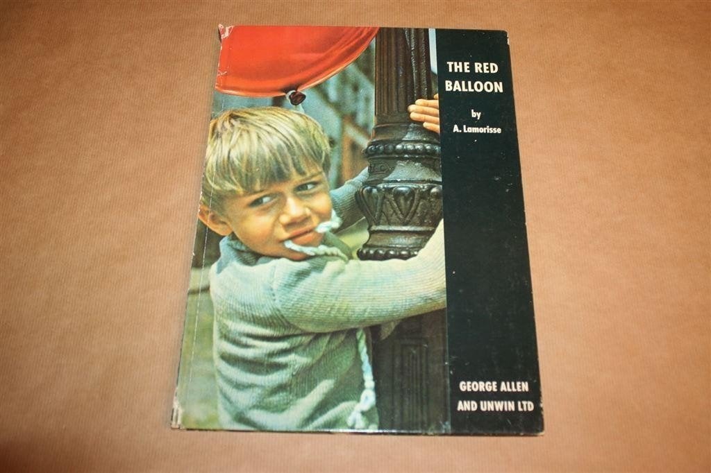 The Red Balloon — Fotoboek van Lamorisse over Parijs, Ophalen of Verzenden, Gelezen, Personen