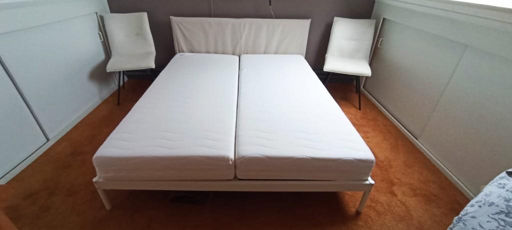 IKEA KLEPPSTAD 2-persoonsbed + 2 matrassen Nieuw – 160x200cm, Ophalen, Wit, Tweepersoons, Zo goed als nieuw