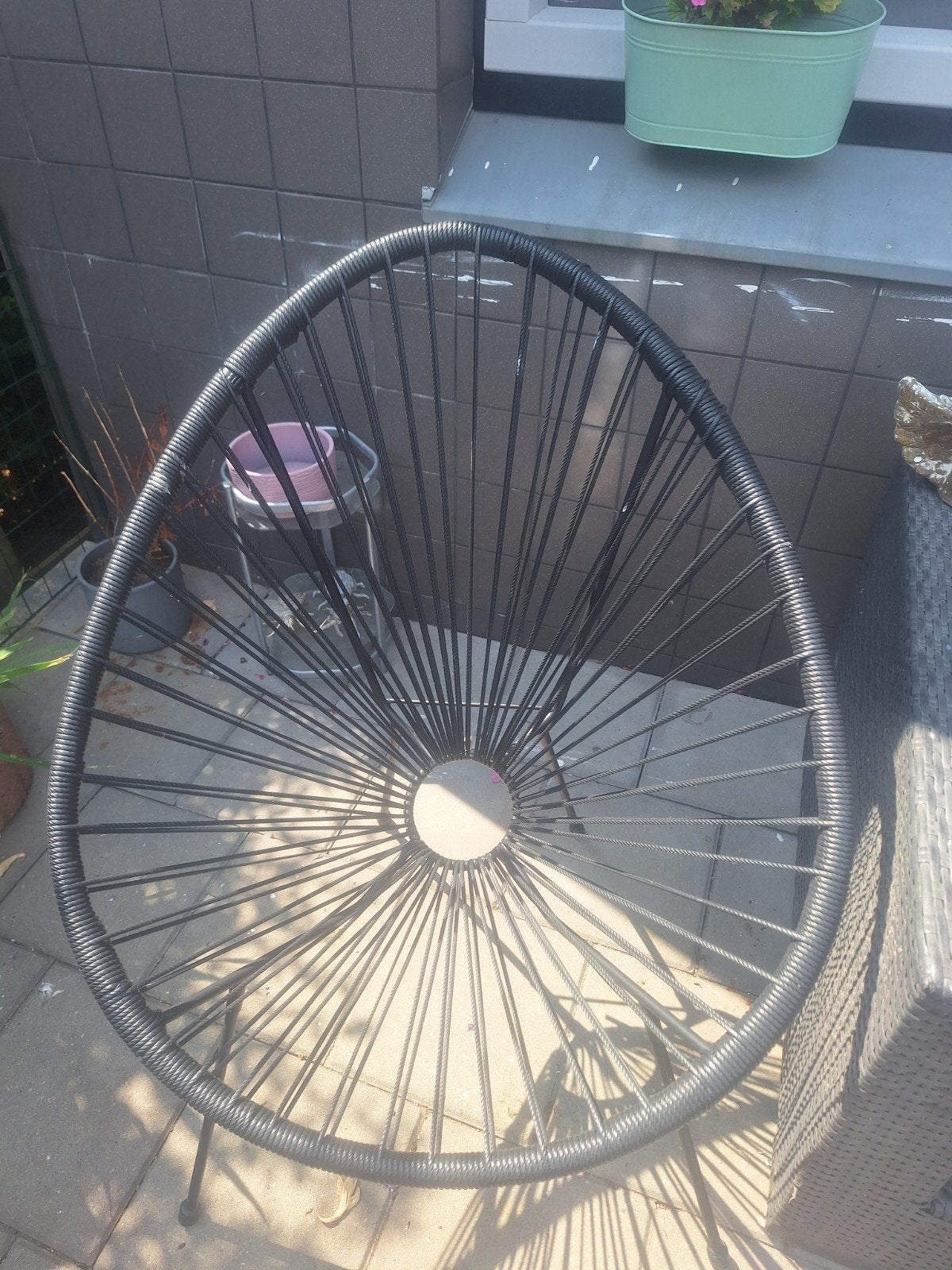 Zwarte ei stoel - Comfortabele en stijlvolle tuinstoel, Gebruikt, Zwart, Modern, Tuin, Lounge, Ophalen of Verzenden