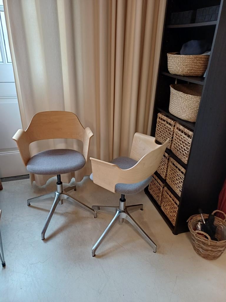 2 fjallberget bureaustoelen, Ophalen, Zo goed als nieuw, Grijs