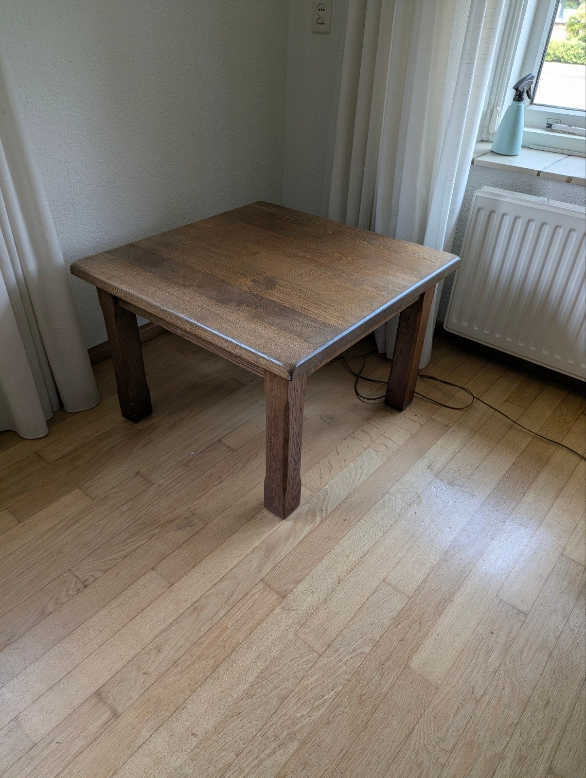 Houten bijzettafel - vierkant, Gebruikt, 50 tot 100 cm, Klassiek, Vierkant