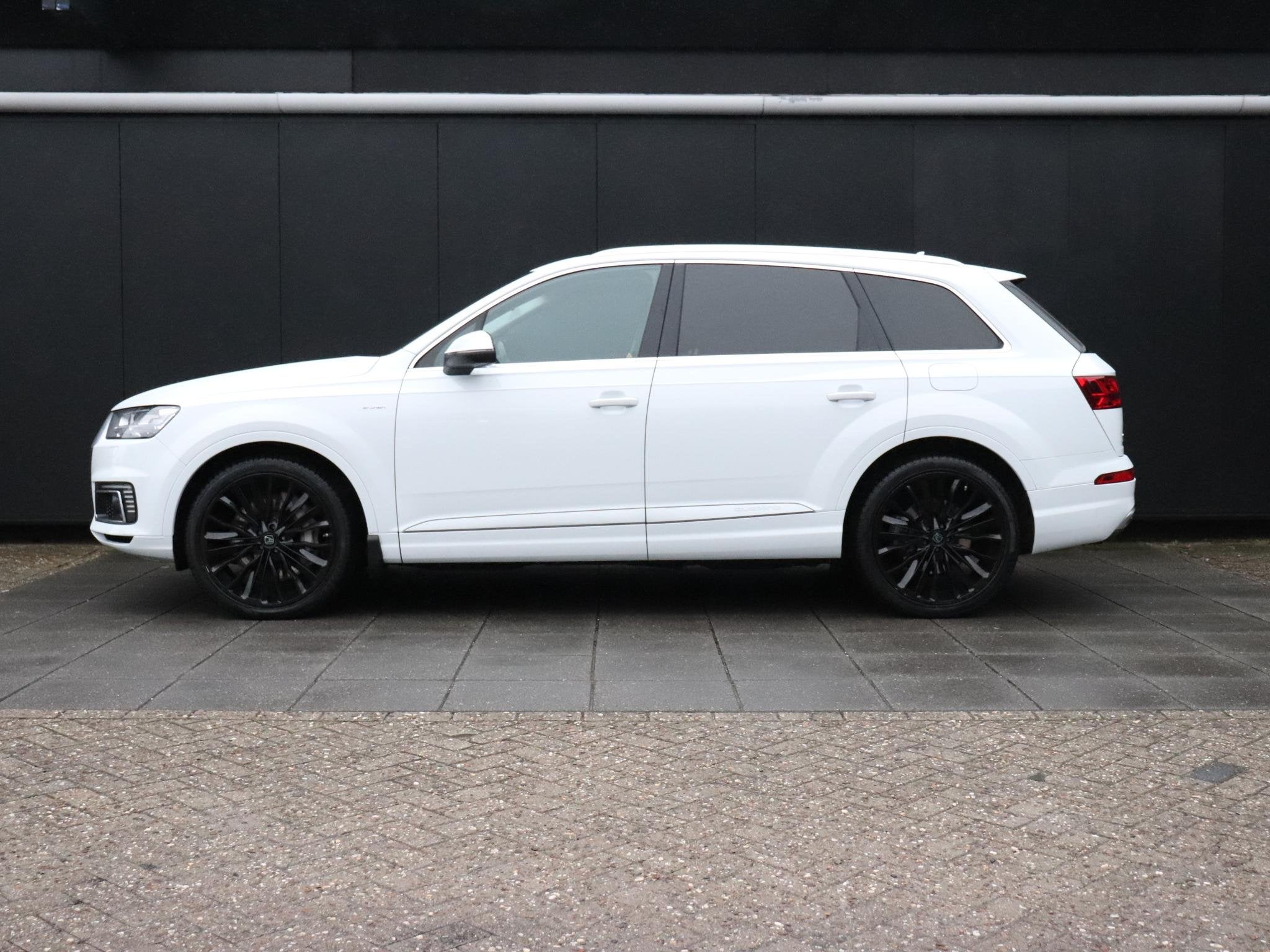 Audi Q7 3.0 TDI e-tron quattro Premium | LEDER | MEMORY | PA, Auto's, Automaat, Euro 6, 2420 kg, Wit