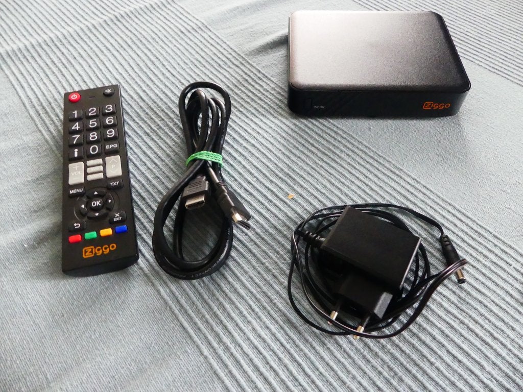 Ziggo / Humax Digitale Ontvanger IRHD-5500C/NL    2 stuks, Ophalen of Verzenden, Gebruikt