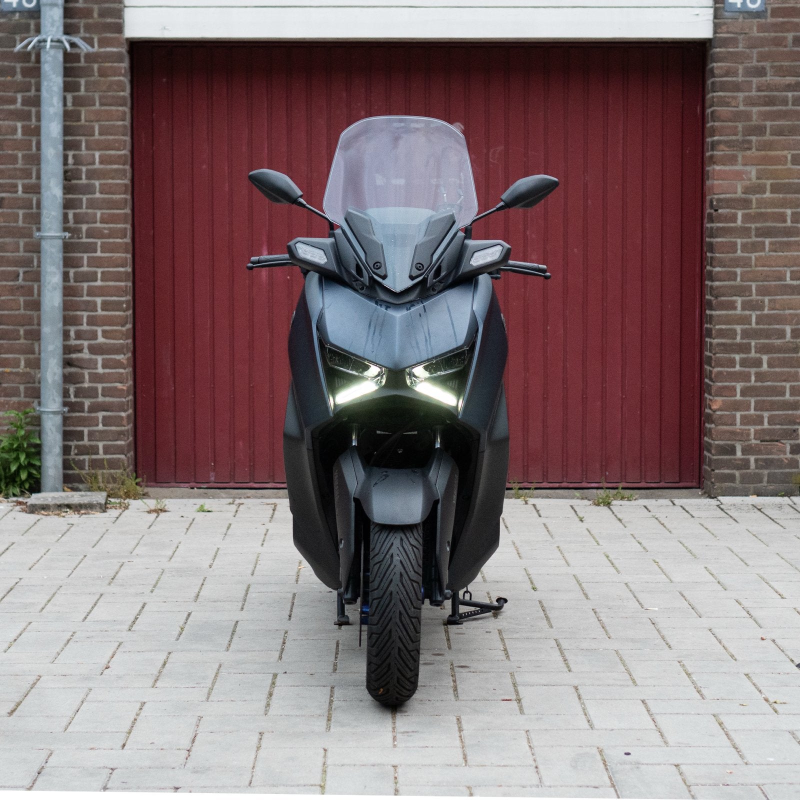 Yamaha X MAX 300 - Zo goed als nieuw, weinig kilometers, Motoren, Scooter, 300 cc, Gebruikt, Particulier