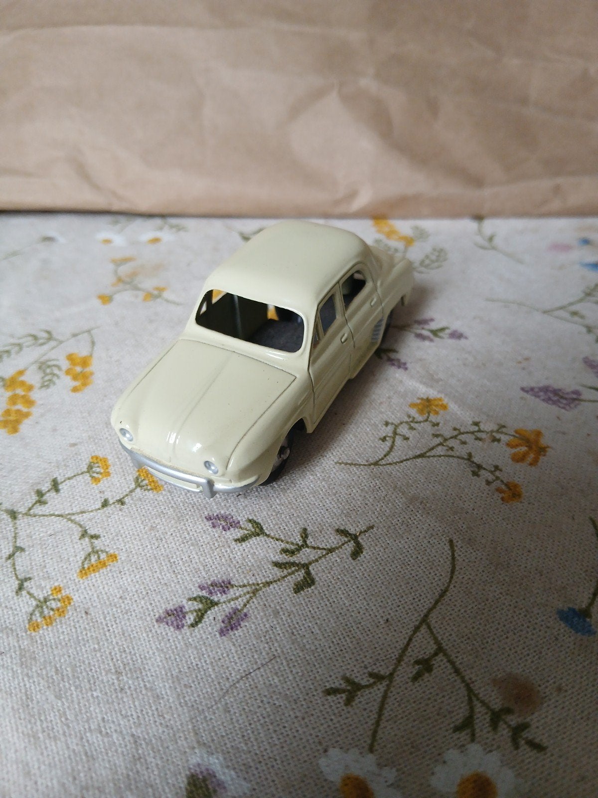 Renault Dauphine.  ATLAS Dinky toys 24E, Ophalen of Verzenden, Zo goed als nieuw, Auto, Dinky Toys