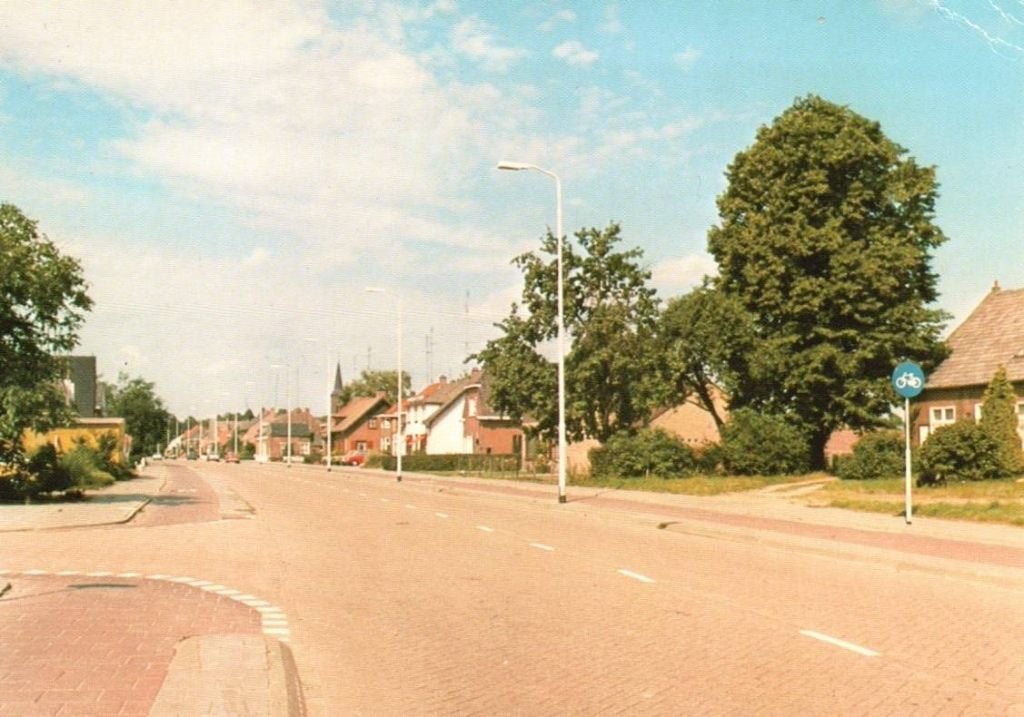 Acht. (N.Br.)  Rijnstraat, Ophalen, 1960 tot 1980, Gelopen, Noord-Brabant