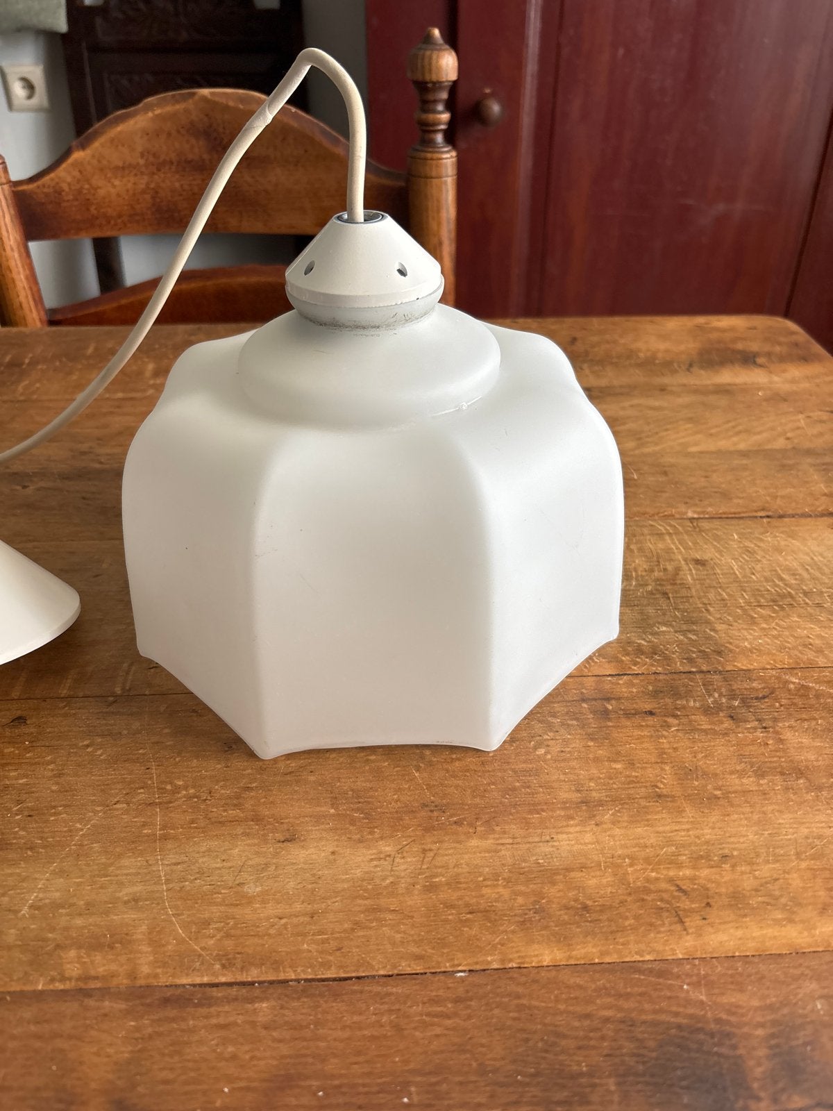 Vintage melkglas lampenkap - Puntgaaf, Huis en Inrichting, Lampen | Lampenkappen, Overige typen, Wit, Ophalen of Verzenden, Zo goed als nieuw