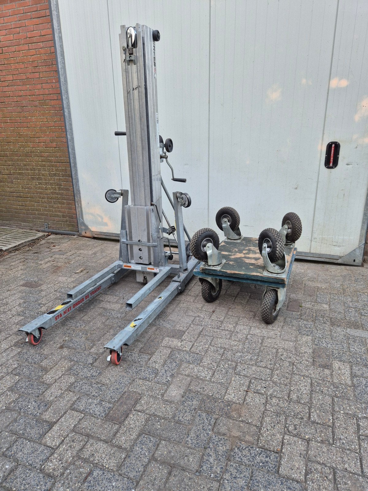 Te  huur kanaallift, Ophalen of Verzenden, Overige typen, Minder dan 2 meter