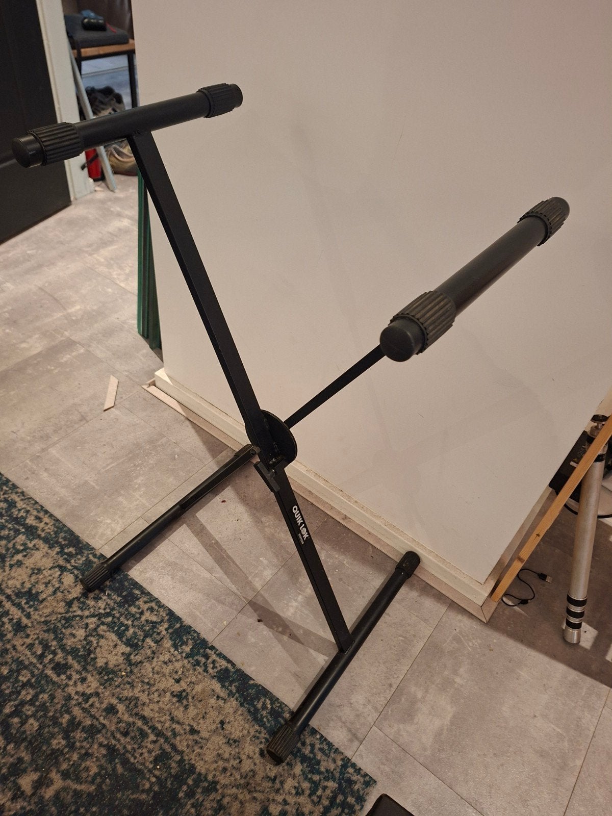 Quik Lok Keyboardstandaard - Zwart, Ophalen, Gebruikt, Instrumentstandaard, Keyboard of Synthesizer