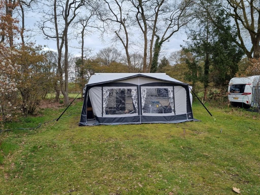 Dorema Multi Nova Excellent 240 voortent maat 13 met tapijt, Ophalen of Verzenden, Zo goed als nieuw, Ten Cate All Season 240g/m2