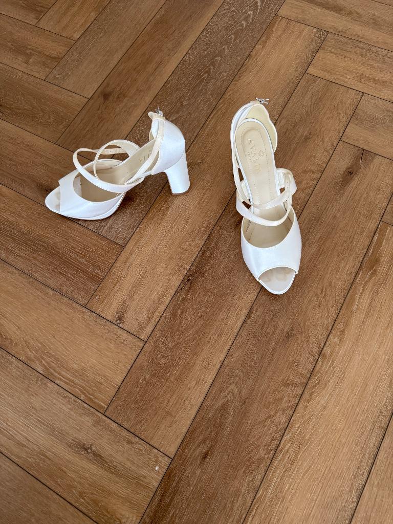 Bruidsschoenen, Ophalen, Wit, Avalia, Nieuw