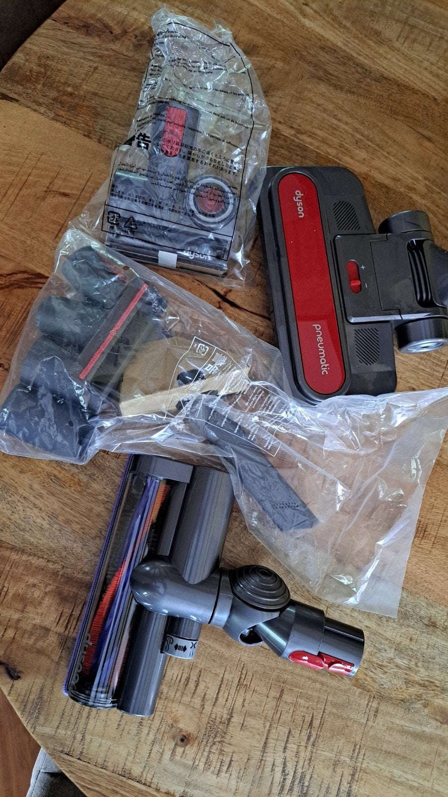 Nieuwe Dyson stofzuiger hulpstukken, Ophalen, Inclusief accessoires, Overige typen, Nieuw