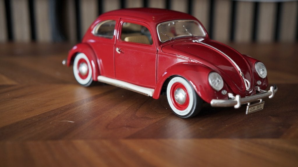 Bburago VW Kever 1955 1:18 – metalen modelauto made in Italy, Hobby en Vrije tijd, Modelauto's | 1:18, Gebruikt, Auto, Bburago