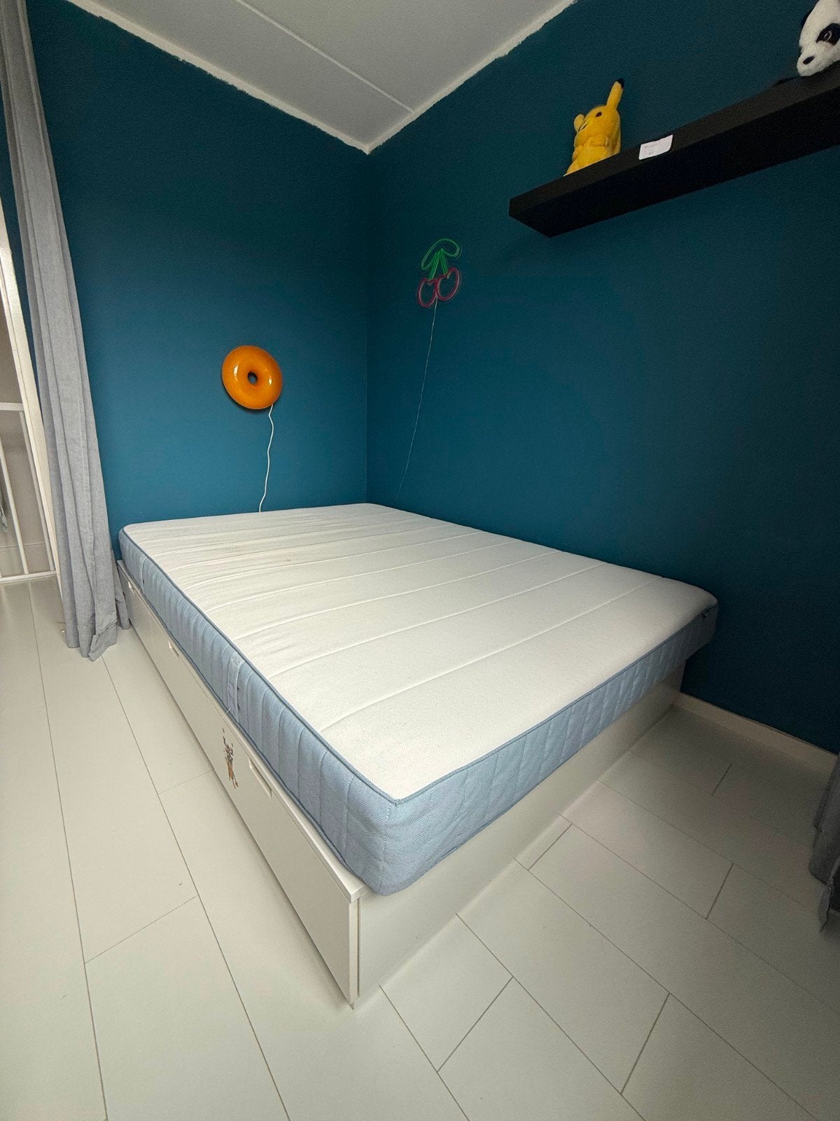 Vandaag ophalen: IKEA Nordli bed met lades en matras 140x200, Huis en Inrichting, Slaapkamer | Bedden, Ophalen, Gebruikt, Wit