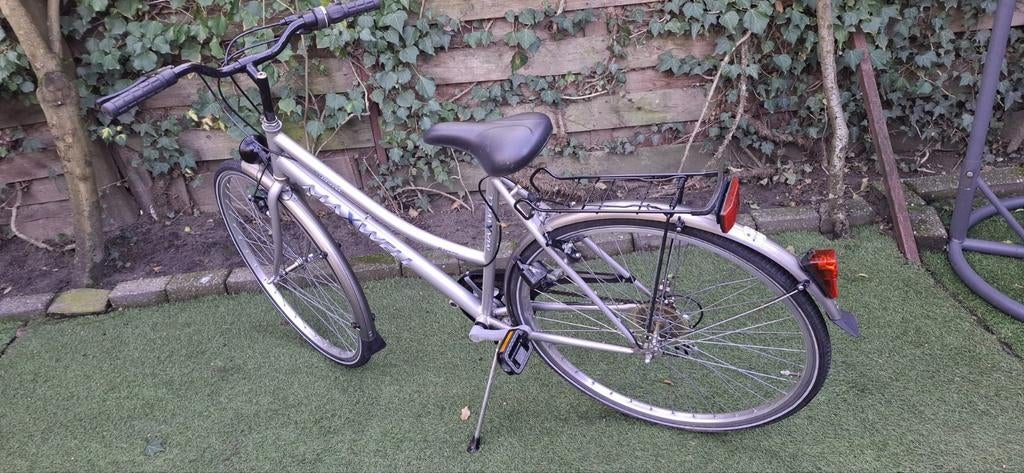 Fiets 28 inch, Ophalen of Verzenden, Zo goed als nieuw