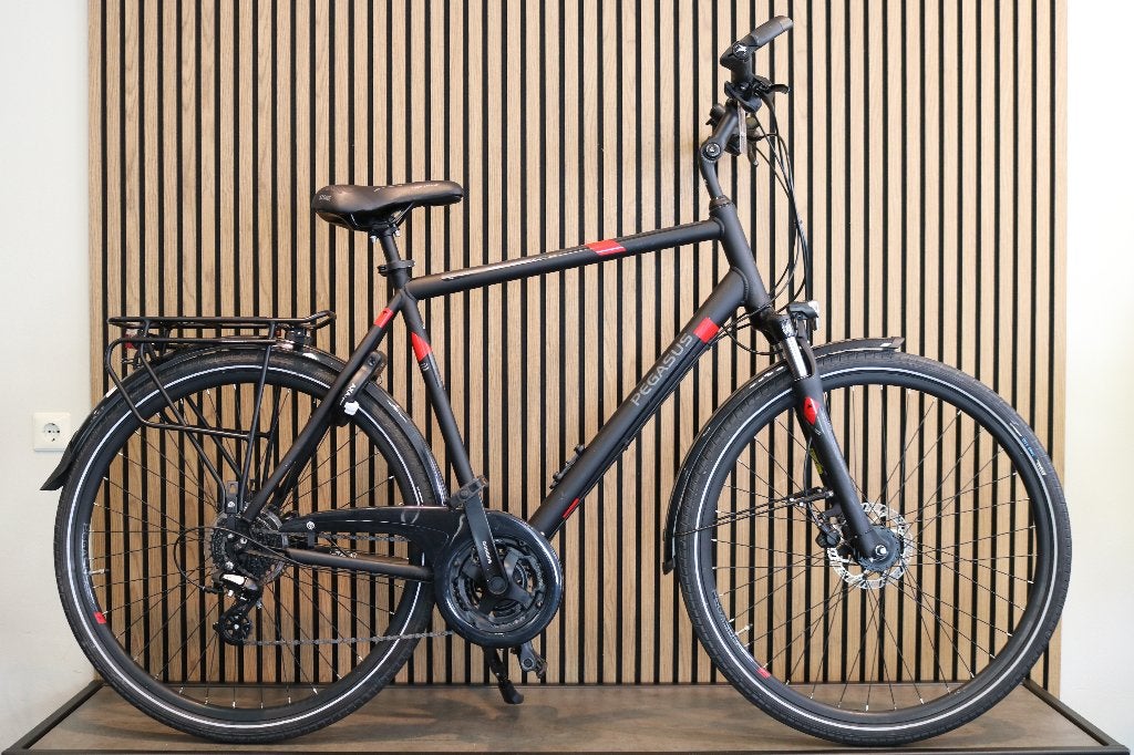 Heren fiets Pegasus Solero 61 cm 24 versnellingen, 28 inch, Grotestraat 59 7081 CC Gendringen, Vering, Pegasus