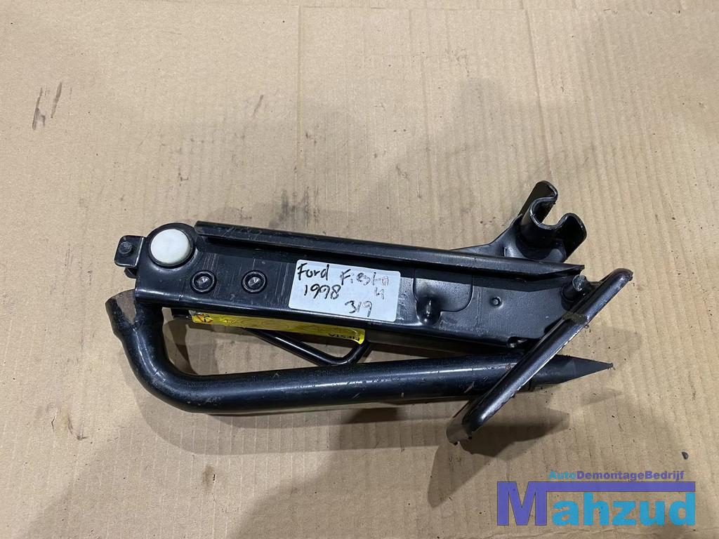 FORD FIESTA 4 krik + wielsleutel 1995-2003, Gebruikt, Info@ford.com, Ophalen of Verzenden, Ford