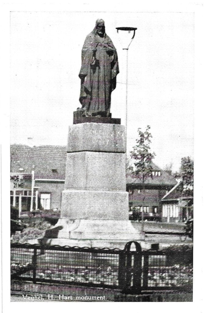 AK Veghel - H. Hart monument, Verzamelen, Verzenden, 1960 tot 1980, Ongelopen, Noord-Brabant
