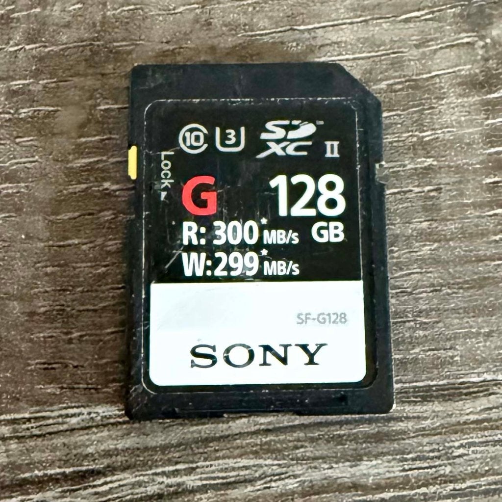 Sony 128gb SD geheugenkaart UHS II 300 mb/299 mb, Audio, Tv en Foto, Fotografie | Geheugenkaarten, Gebruikt, SDXC, Ophalen of Verzenden