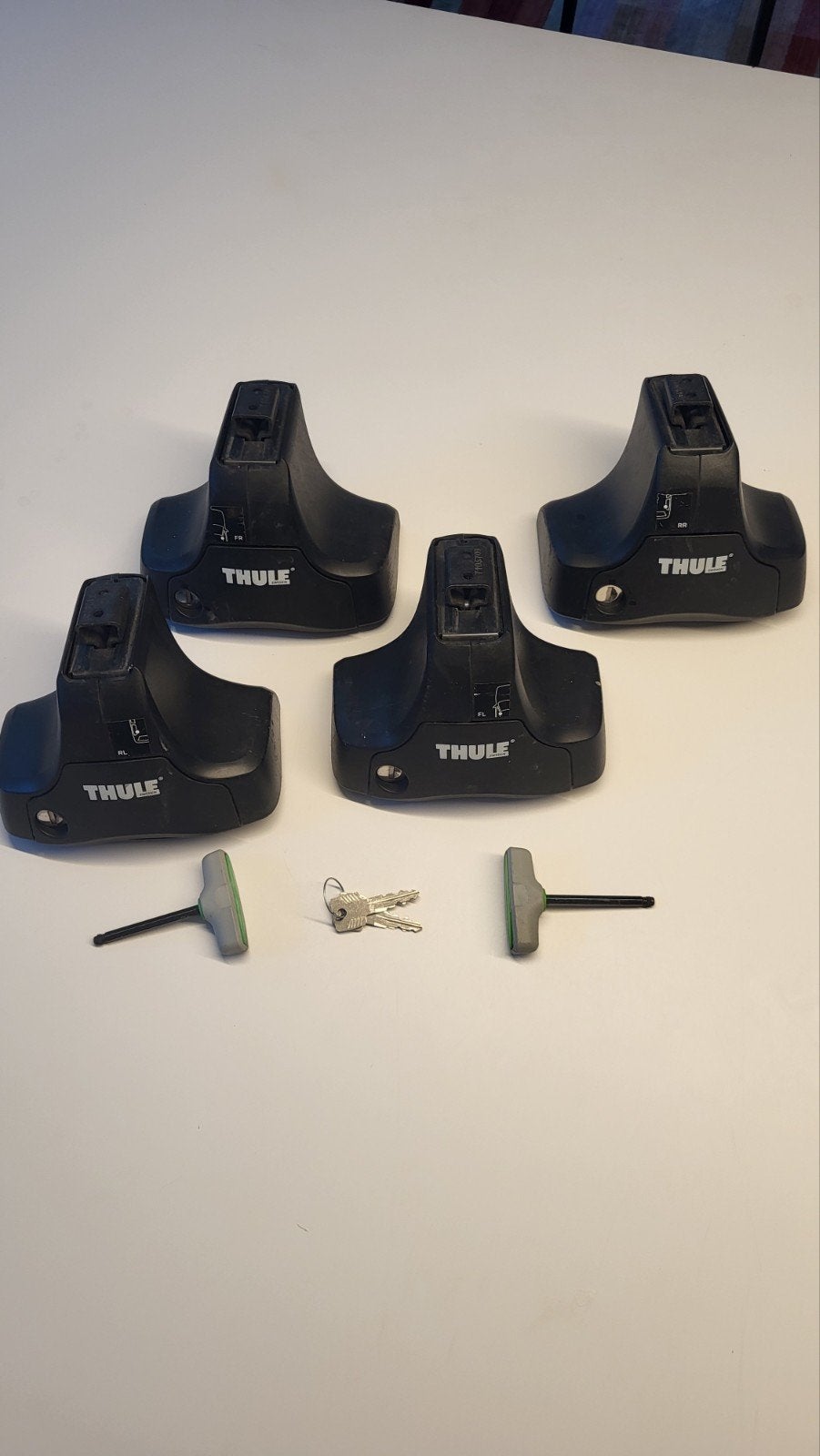 Thule rapid system 754 voetenset, Auto diversen, Dakdragers, Ophalen of Verzenden, Gebruikt