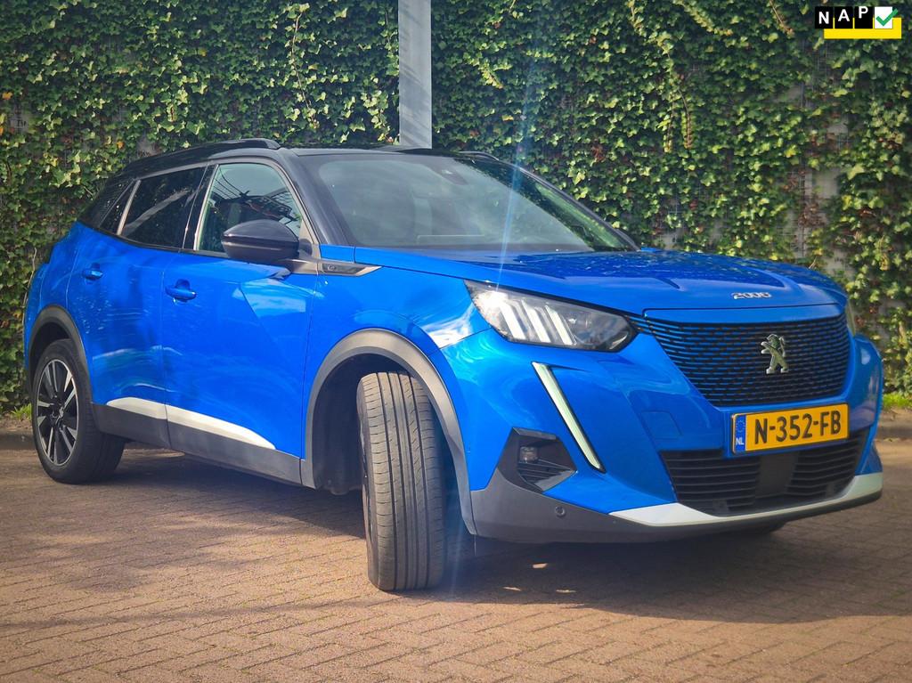 Peugeot E-2008 EV GT Pack 50 kWh 3 Fase | Pano | Stoelverw |, Auto's, 330 km, 136 pk, Gebruikt, Adaptive Cruise Control