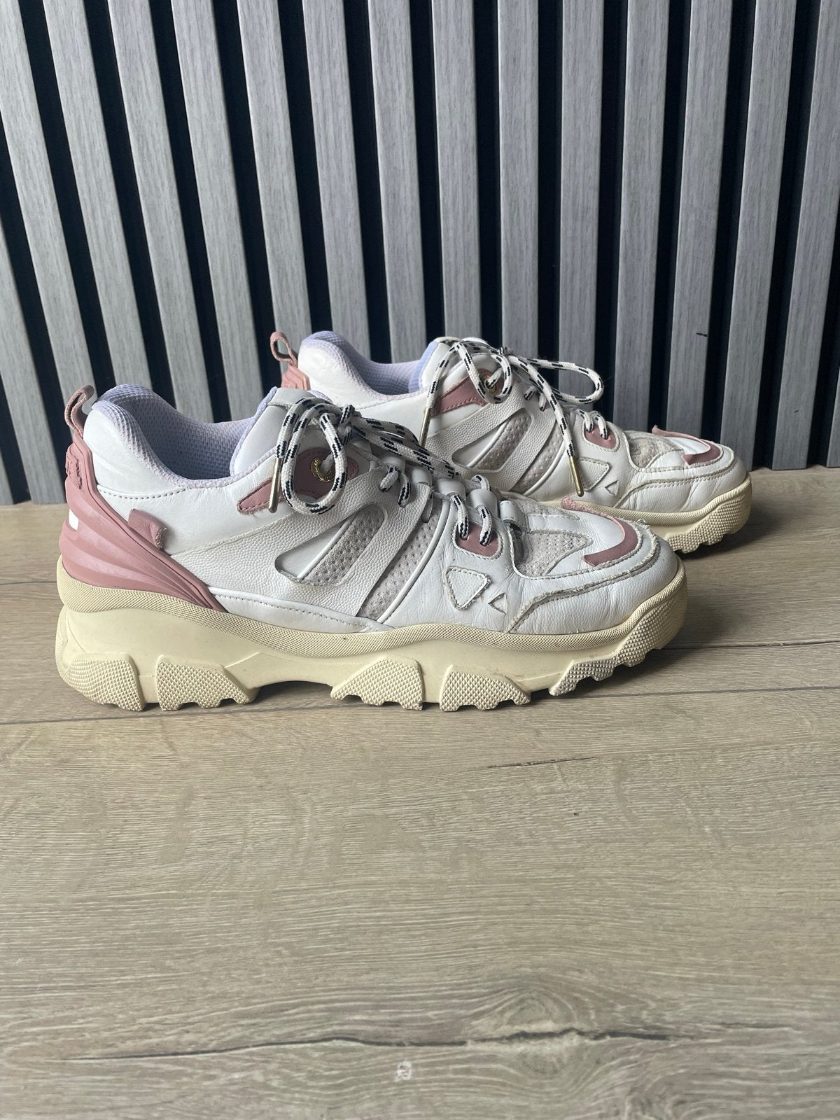 Mason Garments Sneakers - Wit met Roze Details, Ophalen of Verzenden, Gedragen, Wit, Sneakers of Gympen
