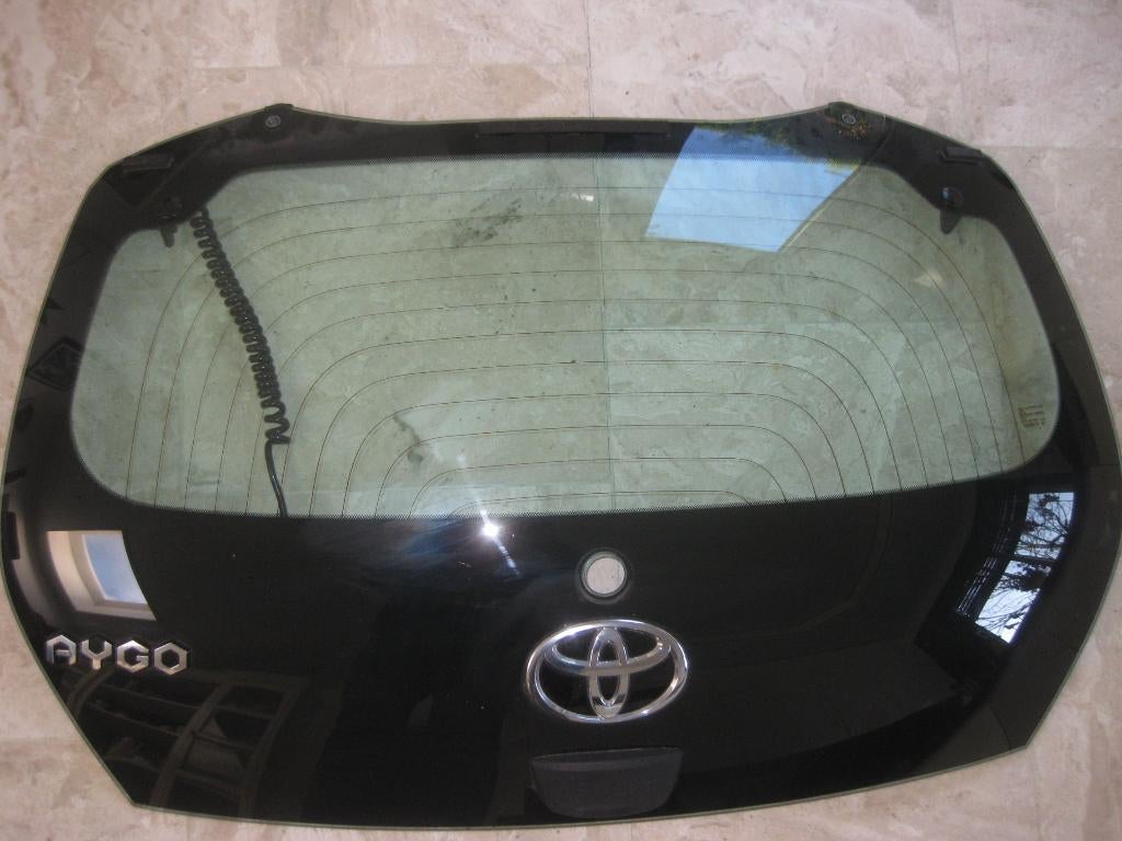 raam, achter ruit , klep ,, toyota aygo, Auto-onderdelen, Ruiten en Toebehoren, Ophalen of Verzenden, Toyota
