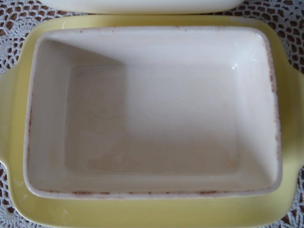 Antieke pastel gele botervloot Sphinx P. Regout Beschadigd, Ophalen of Verzenden
