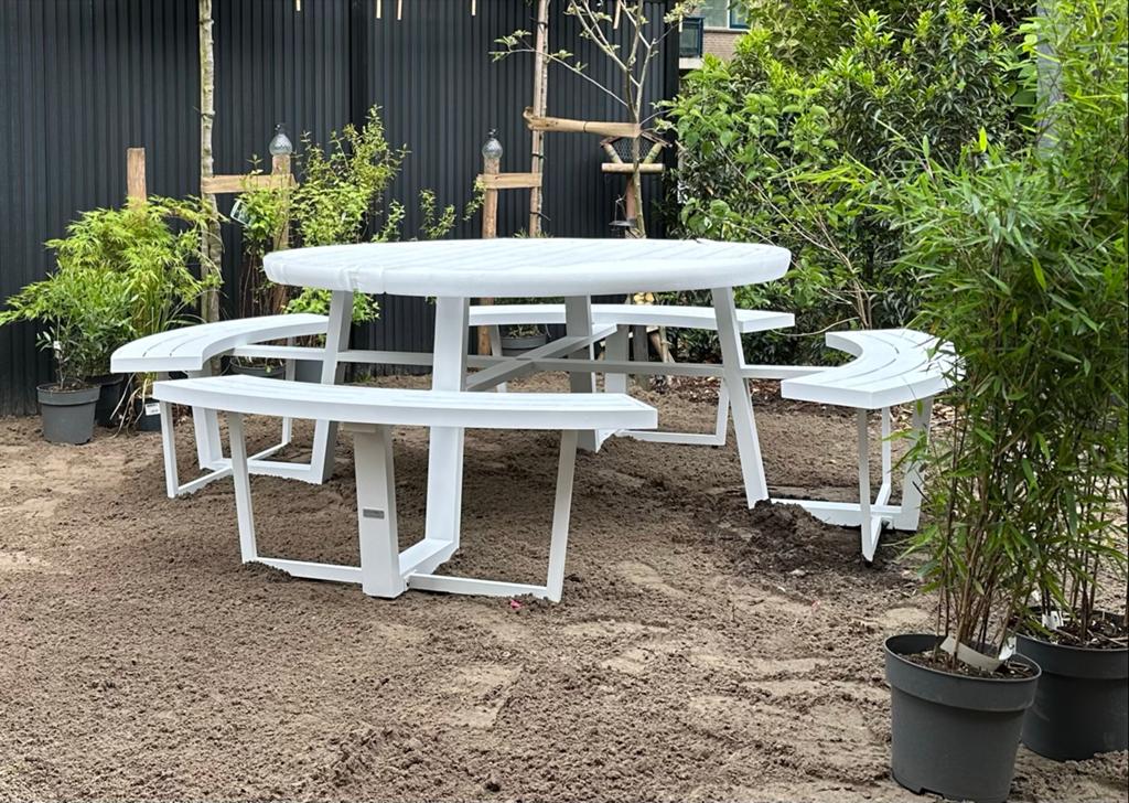 Nieuwe picknicktafel (wit), Ophalen, Nieuw, Rond, Overige materialen