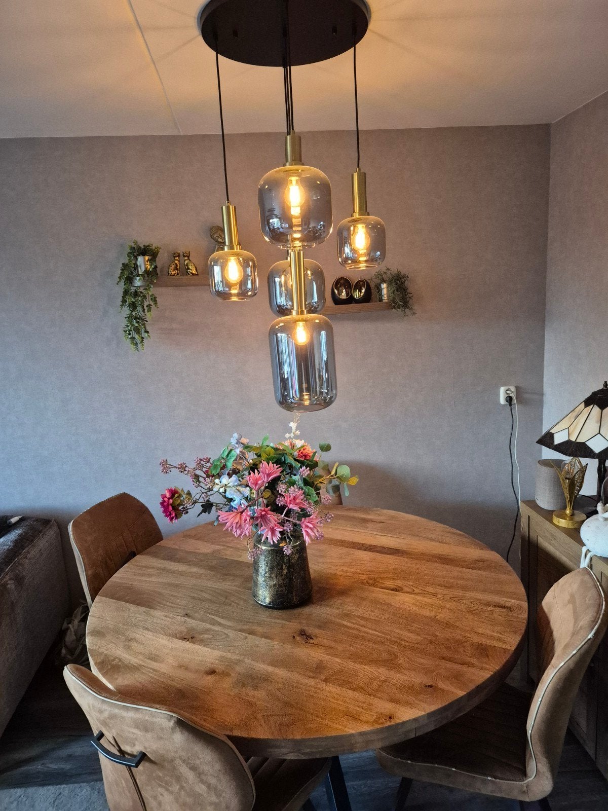 mango houten eettafel, Ophalen, Rond, Zo goed als nieuw, Vijf personen of meer