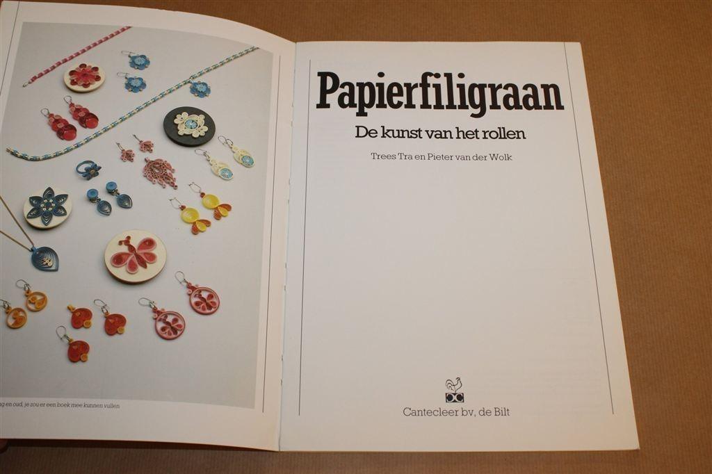Papierfiligraan — Quilling, De Kunst van het Rollen, Ophalen of Verzenden, Gelezen, Overige onderwerpen