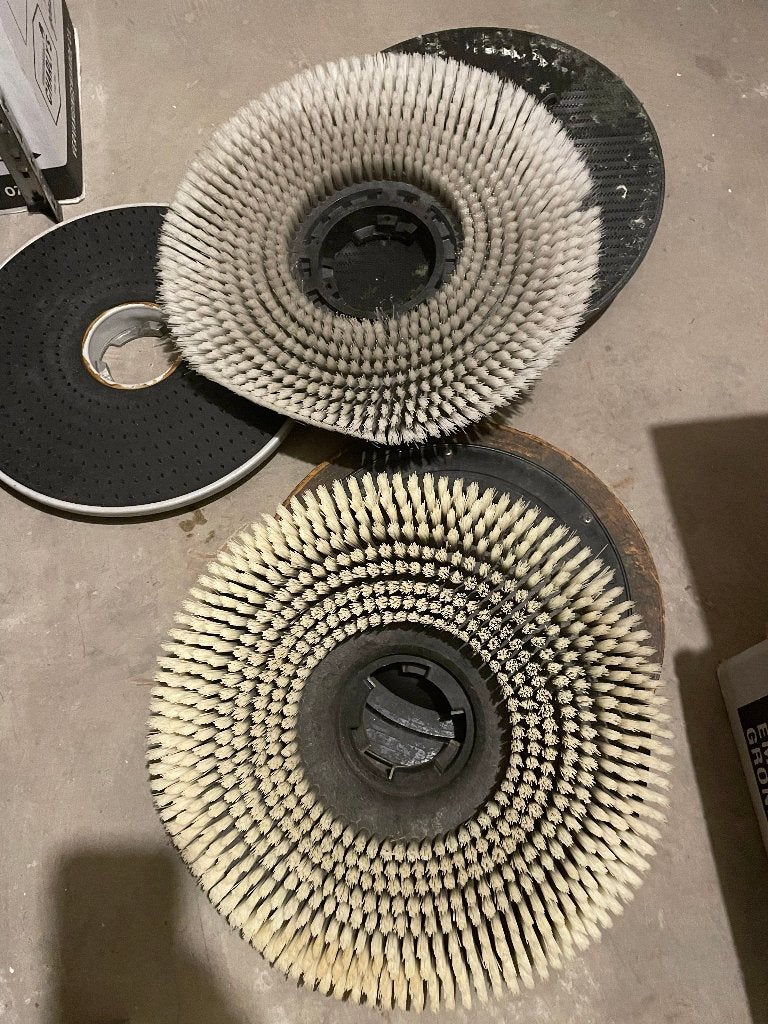 Borstels en pads voor schrobmachine - Taski 8504.750, Doe-het-zelf en Verbouw, Reinigingsmachines, Ophalen, Gebruikt, Overige typen