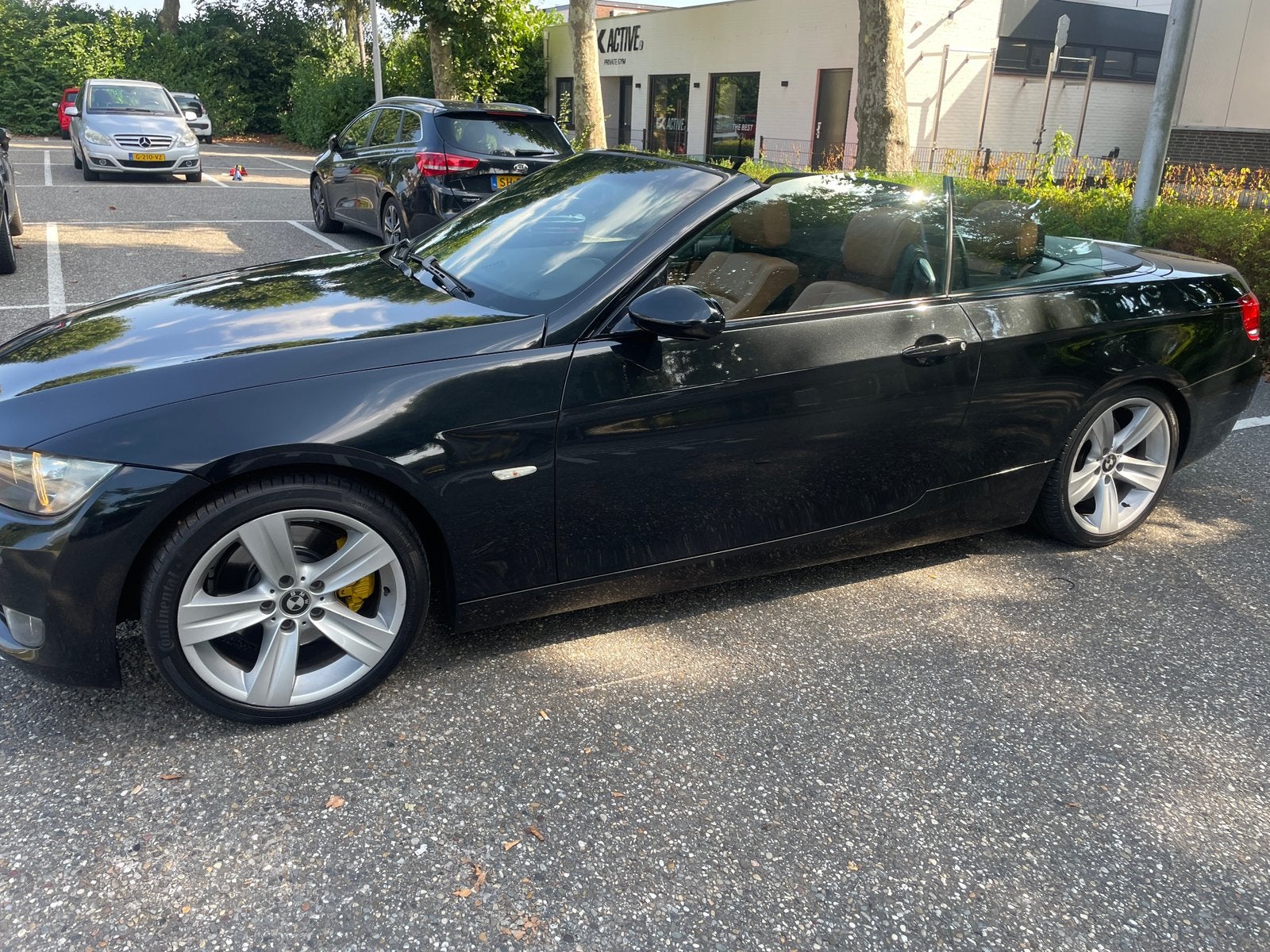 BMW 3-Serie 3.0 D Cabrio AUT 2007 Zwart, Auto's, Automaat, 1800 kg, Cabriolet, 4 stoelen