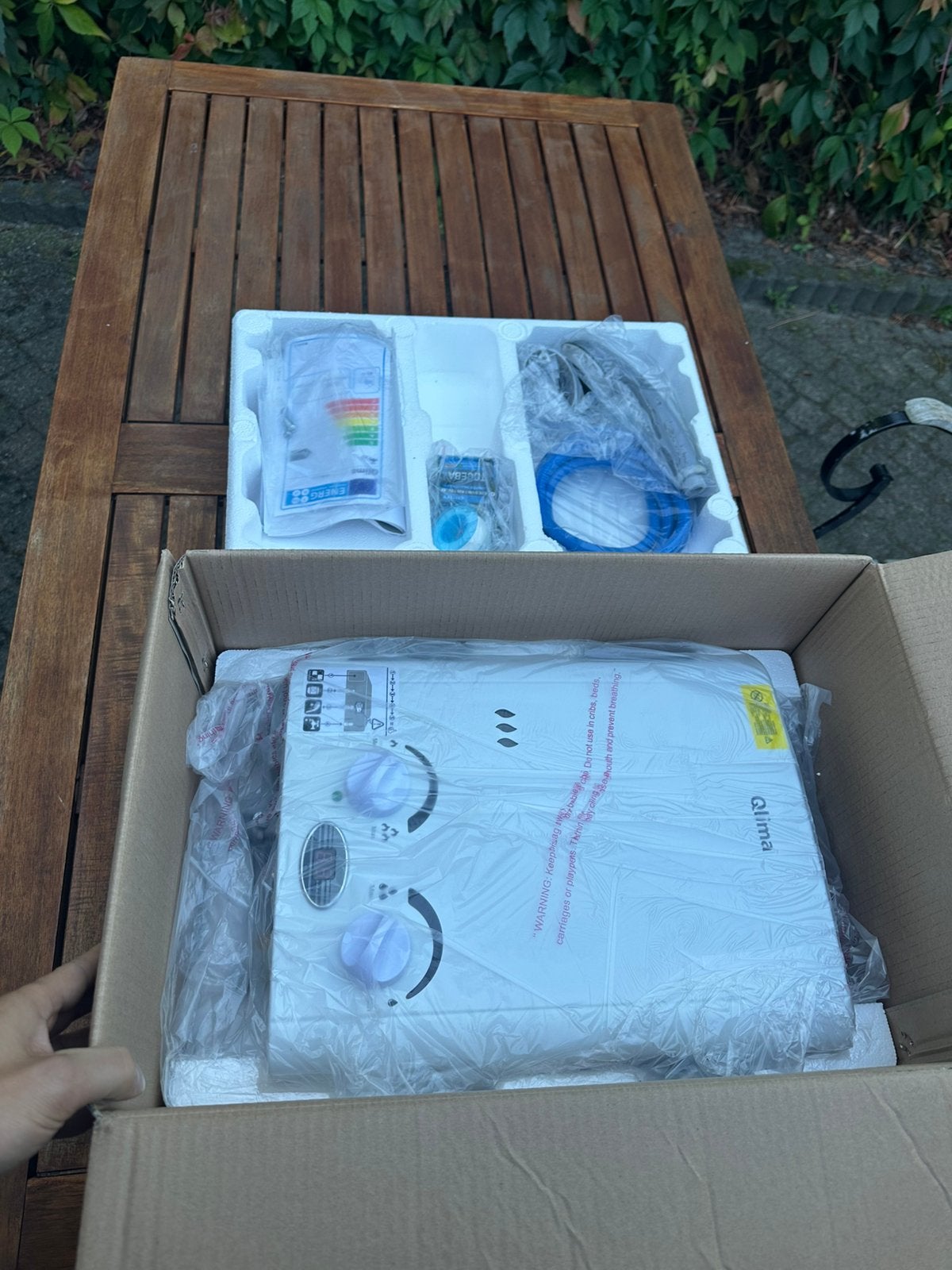 QLIMA DRAAGBARE GASBOILER 2-IN-1 PGWH 1010 WIT, Qlima, Aardgas, Nieuw, Qlima