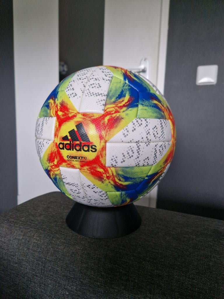 Adidas Conext 19 OFFICIAL MATCHBALL, Maat XS of kleiner, Ophalen of Verzenden, Schoenen
