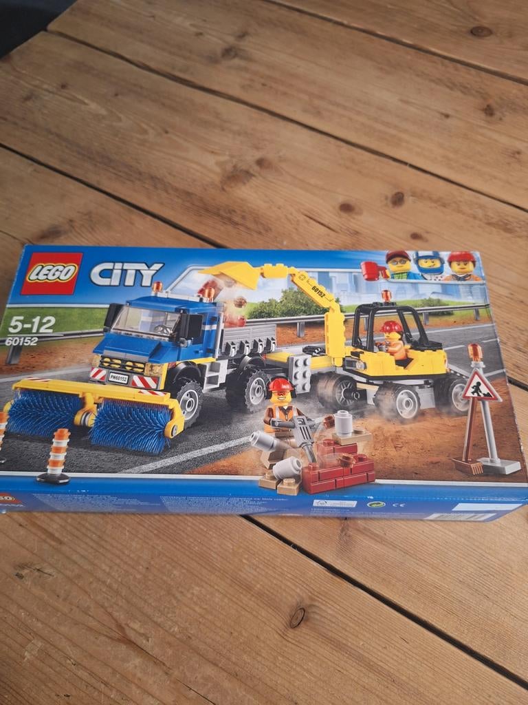 Lego City 60152 Veegwagen en Graafmachine, City, Lego, Ophalen of Verzenden, Zo goed als nieuw