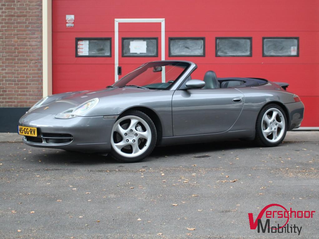 Porsche 911 Cabrio 3.4 Carrera 4 | NL-auto | Automaat | Crui, Auto's, Automaat, Automatische klimaatregeling, Zwart, Cabriolet