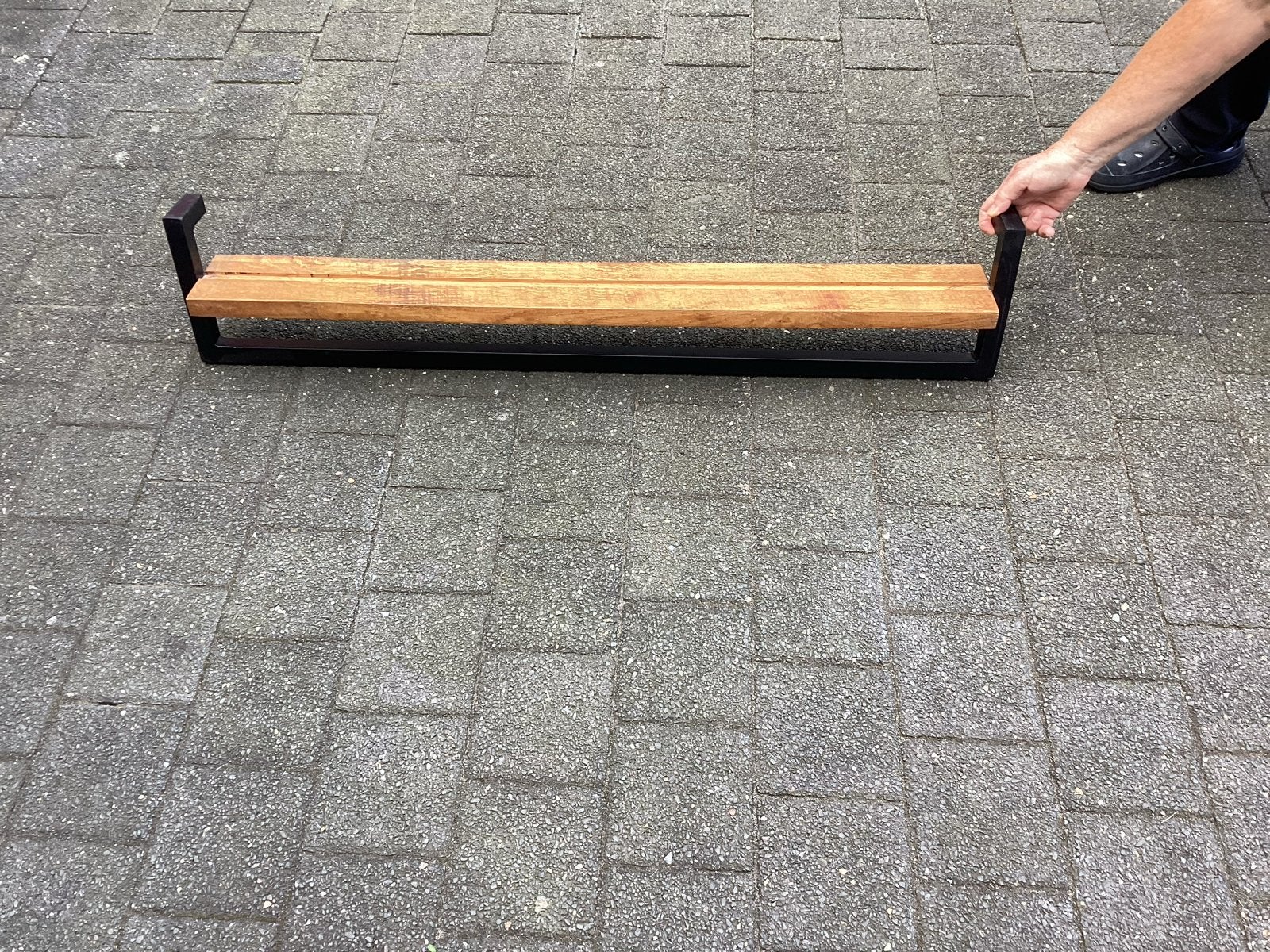 Houten wandrek met metalen frame, Ophalen of Verzenden, Zo goed als nieuw