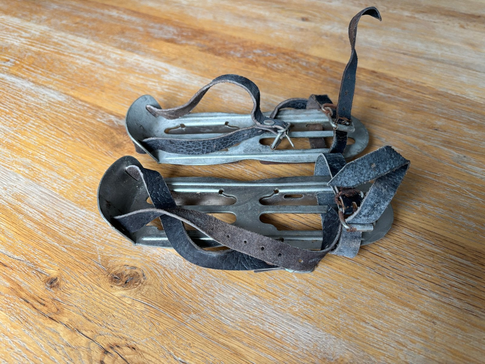 Vintage Friese doorlopers schaatsen met leren riemen, Sport en Fitness, Ophalen of Verzenden, Gebruikt, Friese doorlopers, Overige merken