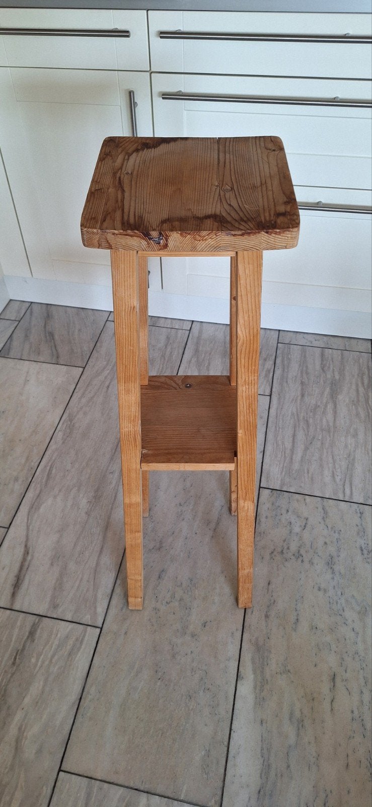 Vintage houten plantentafel of bijzettafel is handgemaakt, Minder dan 55 cm, Gebruikt, Hout, Ophalen