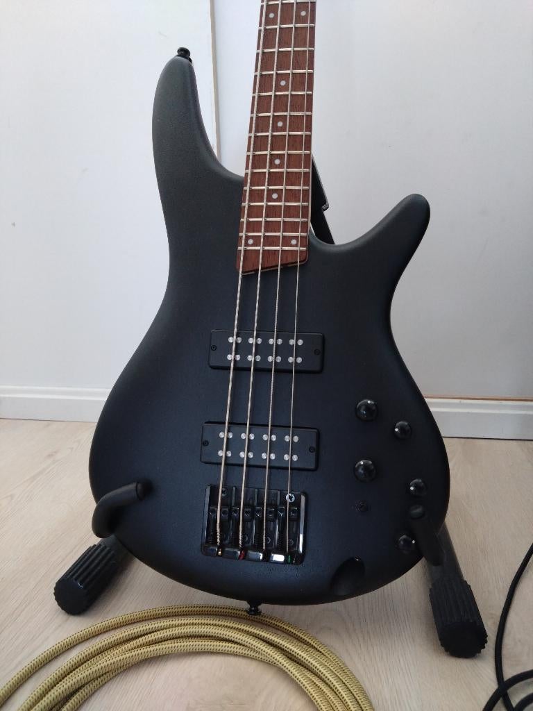 Ibanez SR300EB Weathered Black basgitaar, Muziek en Instrumenten, Ophalen of Verzenden, Zo goed als nieuw, Elektrisch