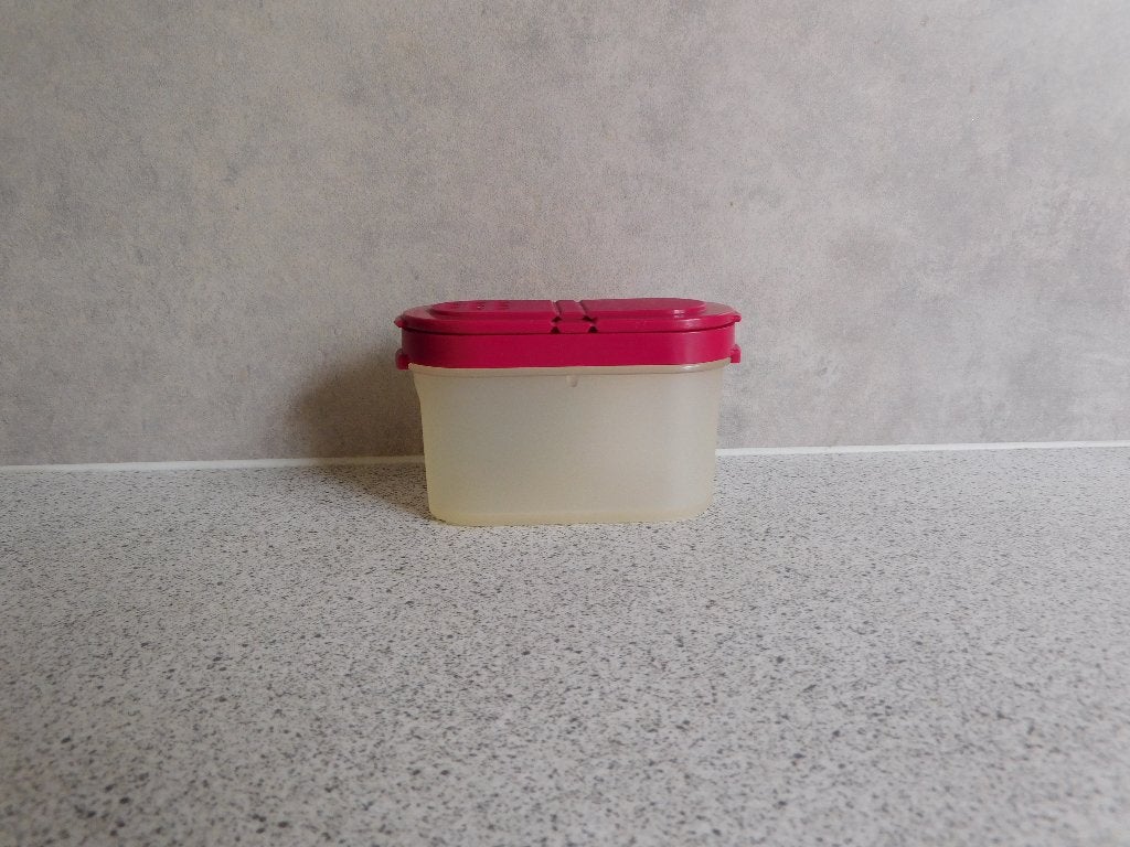 Tupperware Kruidenovaal 125 ml. 1843 Roze, Ophalen of Verzenden, Zo goed als nieuw, Bak of Kom