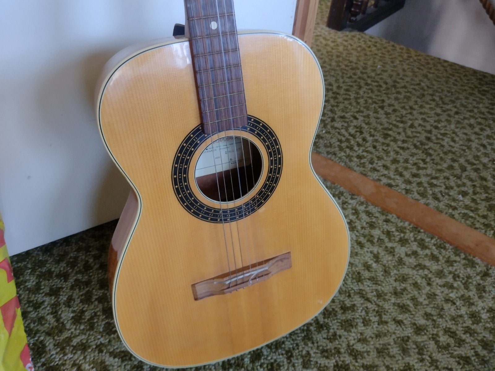 Mooie, weinig gebruikte gitaar inclusief tas., Ophalen