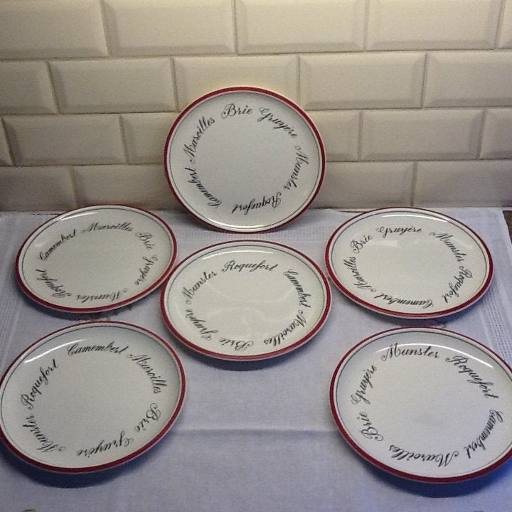 Retro.6 Borden. Rood/Zwart belijning+Opschrift Kaasssoorten, Antiek en Kunst, Antiek | Servies compleet, Ophalen of Verzenden